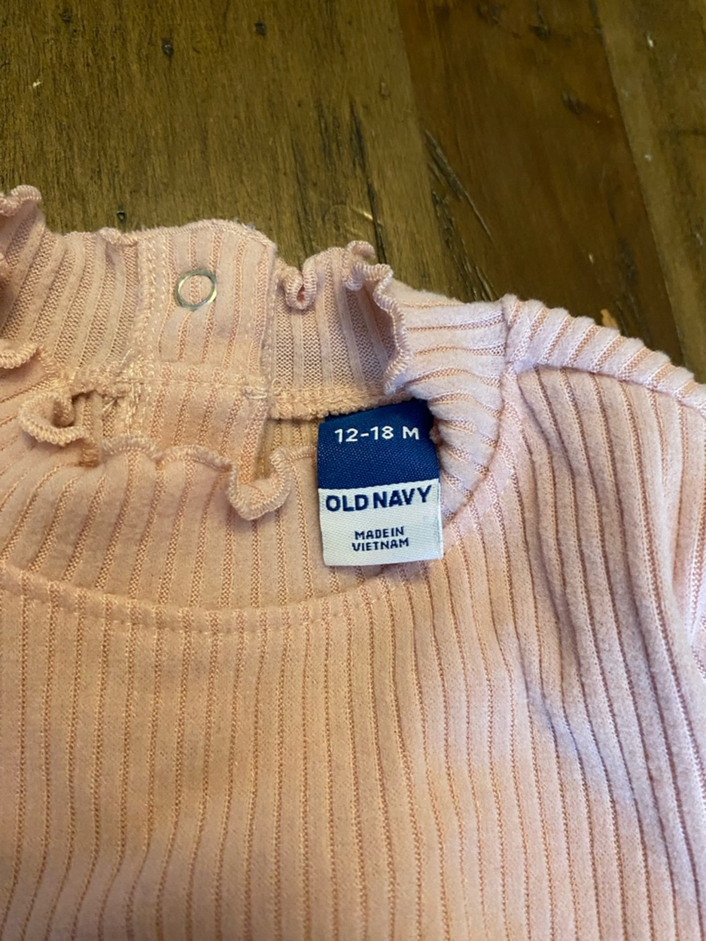 Old Navy Ribbed Ruffle Neck Top in Pale Pink - Picture 2 of 2